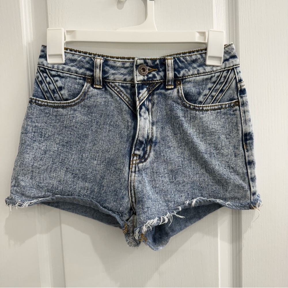 Bullhead High Rise Mom Short Denim Blue Women's Size 3 - Picture 1 of 4